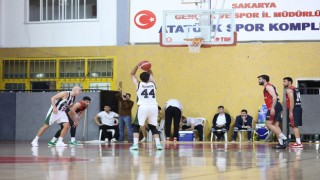 Sakarya Büyükşehir basketbol ilk yarının son maçına İstanbulda çıkıyor