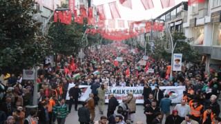 Sakaryada insan seli: Hep bir ağızdan İsraili kınadılar