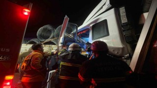 Samsun'da kamyon tıra arkadan çarptı: 1 yaralı