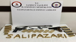Samsunda ruhsatsız silah ve fişek ele geçirildi: 2 gözaltı
