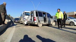 Şanlıurfada zincirleme trafik kazası: 7 yaralı