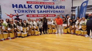 Seyhanın halk oyunları ekibi Türkiye 3üncüsü oldu