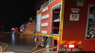Seyir halindeki otobüs alev aldı