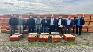 Siirt'te 100 arıcı aileye 3 bin arı kovanı dağıtıldı