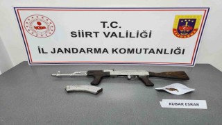 Siirtte bir iş yerinde silah ve uyuşturucu ele geçirildi: 2 gözaltı