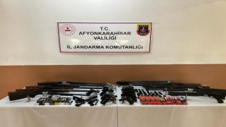 Silah kaçakçılarına yönelik operasyon: 5 gözaltı