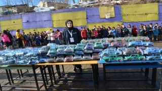 Şırnaklı şehit ailesiyle bir araya gelinen ziyarette 200 çocuğa hediye verildi