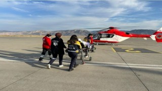 Şırnaktaki hasta ambulans helikopterle Şanlıurfaya sevk edildi