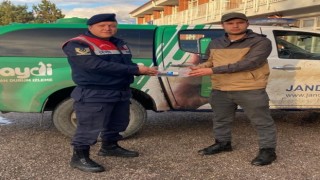 Sosyal medyadan satılmaya çalışılan piton yılanına el konuldu