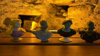 Stratonikeia antik kentinde, gençler seramik işledi