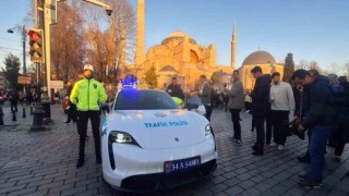 Suç örgütlerinden ele geçirilen ultra lüks otomobiller polis otosu oldu, İstanbulda sergilendi