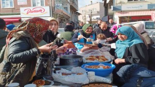 Şuhutda Filistin için hayır çarşısı kuruldu