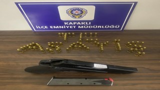 Şüpheli şahısların üzerinde 2 adet ruhsatsız silah ele geçirildi