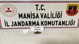 Şüphelinin üzerinden esrar çıktı