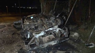Takla atıp alev topuna dönen araçtan sağ çıktı, olay yerinden kaçtı