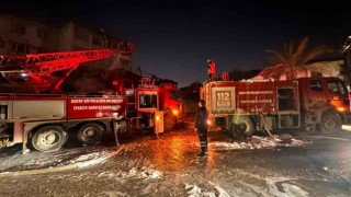 Tarihi Uzun Çarşıda korkutan yangın