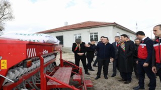 Tarımda modern uygulamalarla köyler verimli ürün elde ediyor