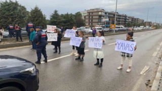 Tehlikeli okul yolunda korkulan oldu, veliler isyan etti