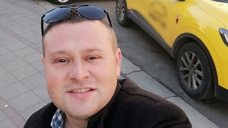 Tekirdağ Çorlu'da Genç Adam Eşinin yanında bıçaklanarak öldürüldü