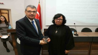 Türk dünyasında ortak alfabe PAÜde konuşuldu