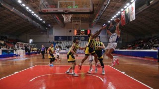 Türkiye Basketbol Ligi: Kocaeli BŞB Kağıtspor: 75 - Fenerbahçe Koleji Novotel: 83