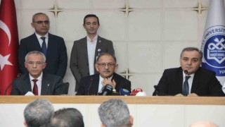 Turkuaz Seramik ERÜye sağlık cihazı bağışlandı