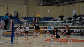 TVF Kadınlar 2. Lig:Bilecik Belediyesi Voleybol Spor Kulübü: 3 -Düzce Voleybol Takımı:0
