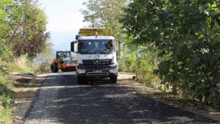 Ulubeyde 3 ayda 30 kilometre yol asfaltlandı