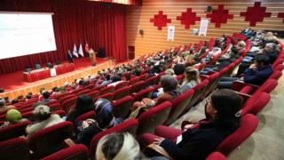 UNAIDS raporuna göre, dünya genelinde 39 milyon insan HIV ile yaşıyor