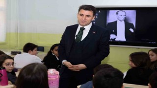 Vali Aygöl, akıllı telefon kullanımında öğrencilerin dikkatli olması istedi