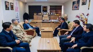 Vali Çeber, MÜZSAN Başkanı Onurlu ile bir araya geldi