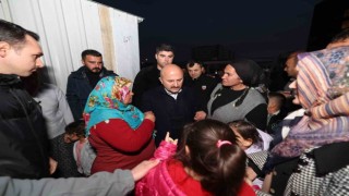Vali Varol yeni yıl akşamı depremzedelerle bir araya geldi