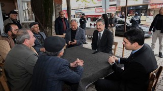 Vali Yılmaz Toprakkale ’de esnaflarla sohbet etti
