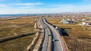 Van Gölü sahil yolu açılışa hazır