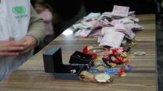 Vanlı kadınlar ziynet eşyalarını Gazzeye bağışladı