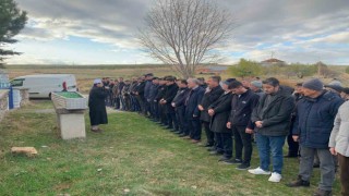 Vefat eden Kıbrıs Gazisi son yolculuğuna uğurlandı