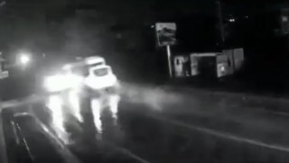 Yalovada 6 kişinin yaralandığı trafik kazası kamerada