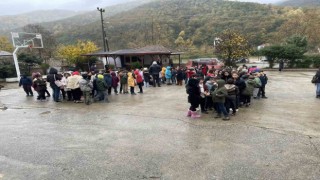 Yalovanın Armutlu ilçesinde okullar tatil edildi