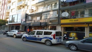 Yaşlı adam evde ölü bulundu
