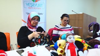 Yeşilyurttaki el sanatları kursuna ilgi büyük