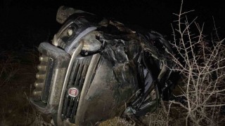 Yozgatta kamyonet ormanlık alana devrildi: 1 ölü, 3 yaralı