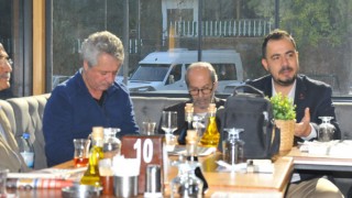 Zafer Partisi Adayı Ertuğ, Basın Mensuplarıyla Buluştu