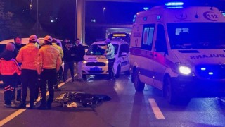 Zeytinburnunda feci kaza: Yolun karşısına geçerken iki otomobilin çarptığı yaya hayatını kaybetti