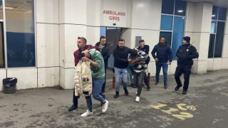 Zorla kredi çektirip tacizde bulunan 3 kişi tutuklandı