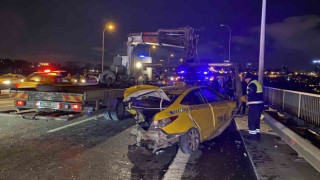 15 Temmuz Şehitler Köprüsünde çift yönlü zincirleme kazada 10 araç birbirine girdi: 3 yaralı