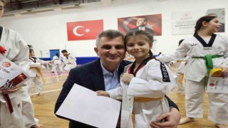 407 taekwandocu kuşak atladı