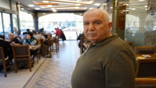 60 yıllık usta 10 torunuyla binlerce kişiyi ağırlıyor