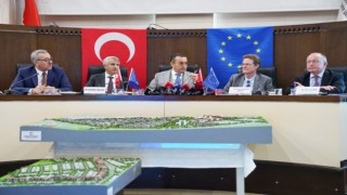 ABnin deprem sonrası Kahramanmaraştaki yatırımları değerlendirildi