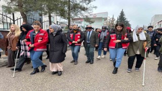 Adıyamanda görme engellilerden farkındalık yürüyüşü