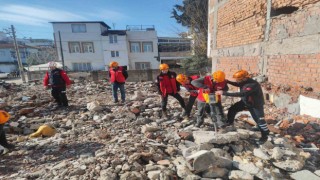 Adıyamanda uygulamalı deprem tatbikatı yapıldı